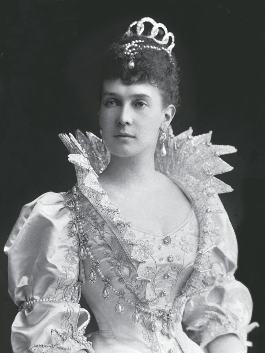 Grand Duchess Maria Pavlovna of Russia wearing the Vladimir Tiara, late 1880s.
